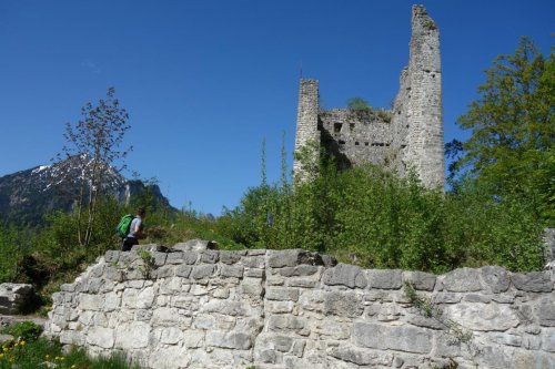 Wir besichtigen die Burganlage